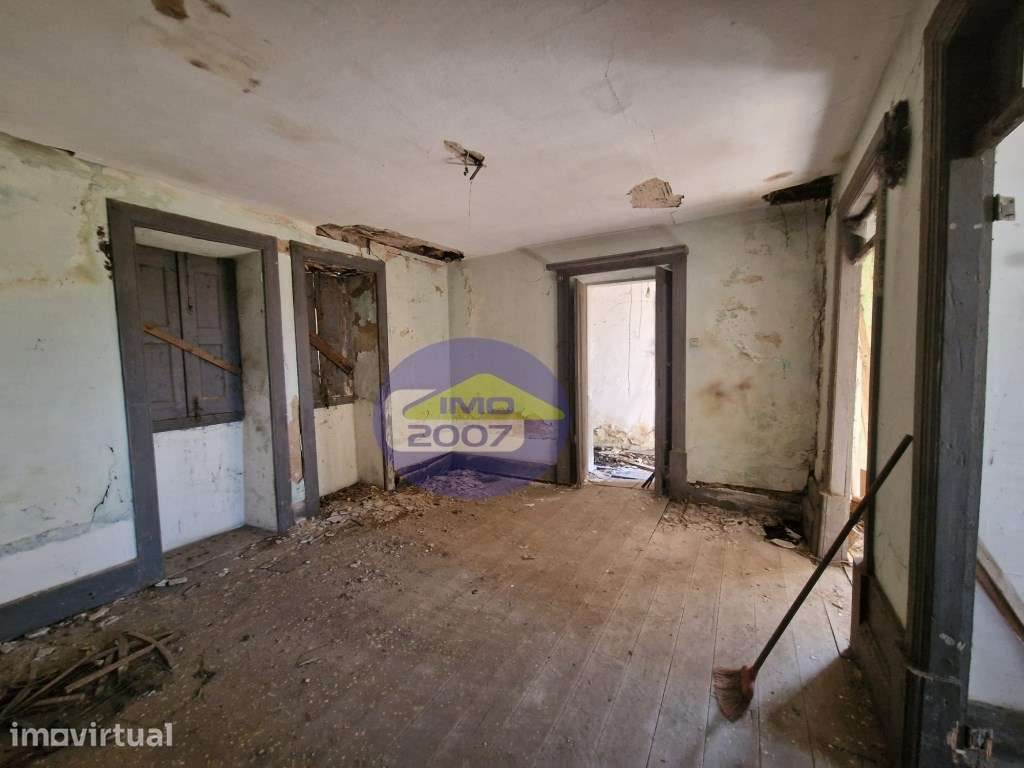 Moradia para Restauro em Esmoriz - Grande imagem: 2/9