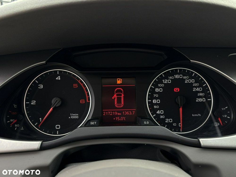 Audi A4 Avant 2.0 TDI DPF Ambiente - 15