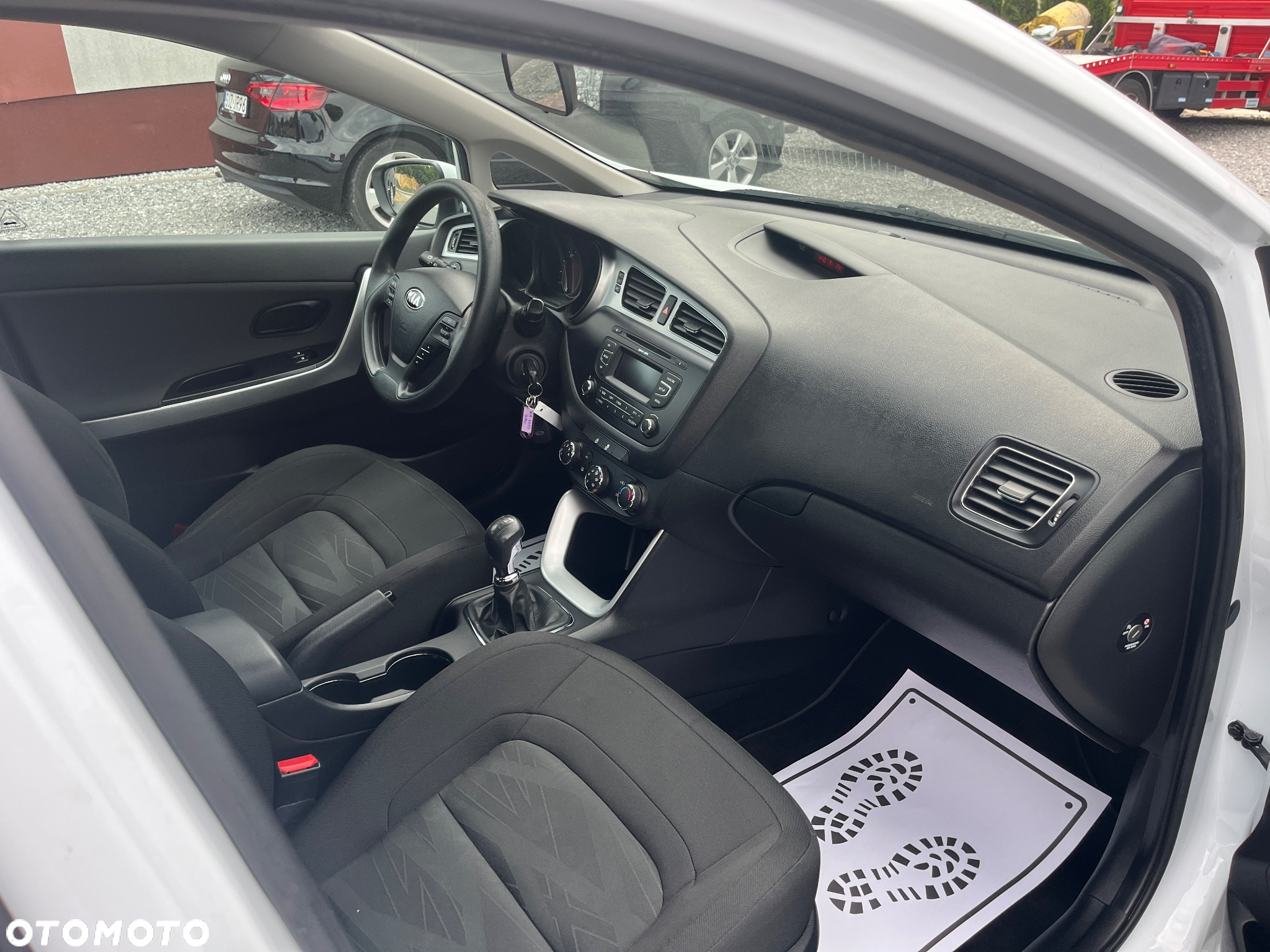 Kia Ceed - 21