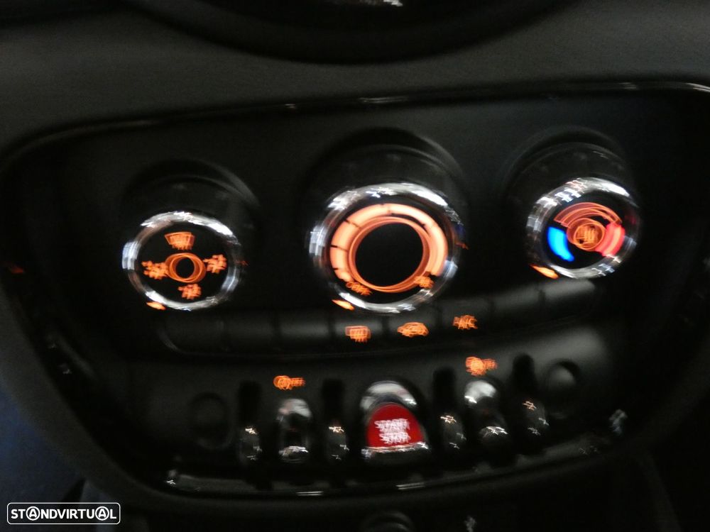 MINI Clubman One D - 16