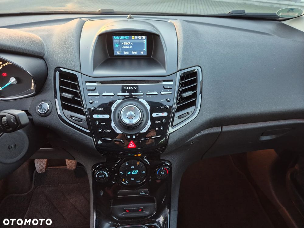 Ford Fiesta - 38
