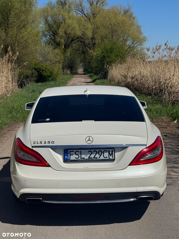 Mercedes-Benz CLS - 6