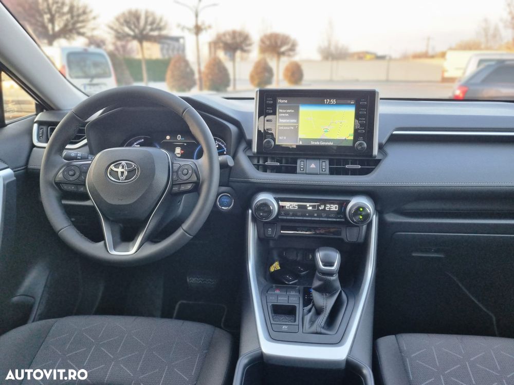 Toyota RAV4 - 16