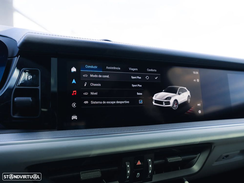 Porsche Cayenne Coupé E-Hybrid - 23