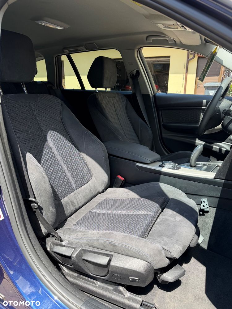 BMW Seria 3 320d Efficient Dynamics Edition Sport Line - 29