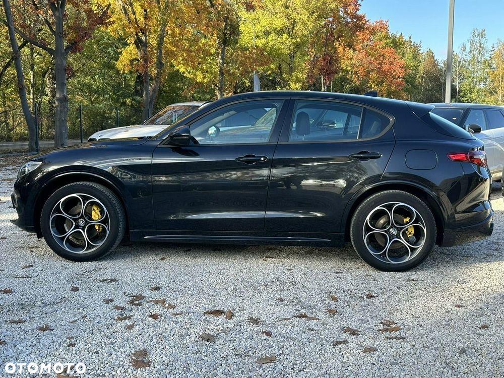 Alfa Romeo Stelvio 2.0 Turbo Veloce Q4 - 4