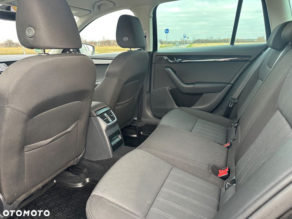 Skoda Octavia 2.0 TDI DSG Drive - 11