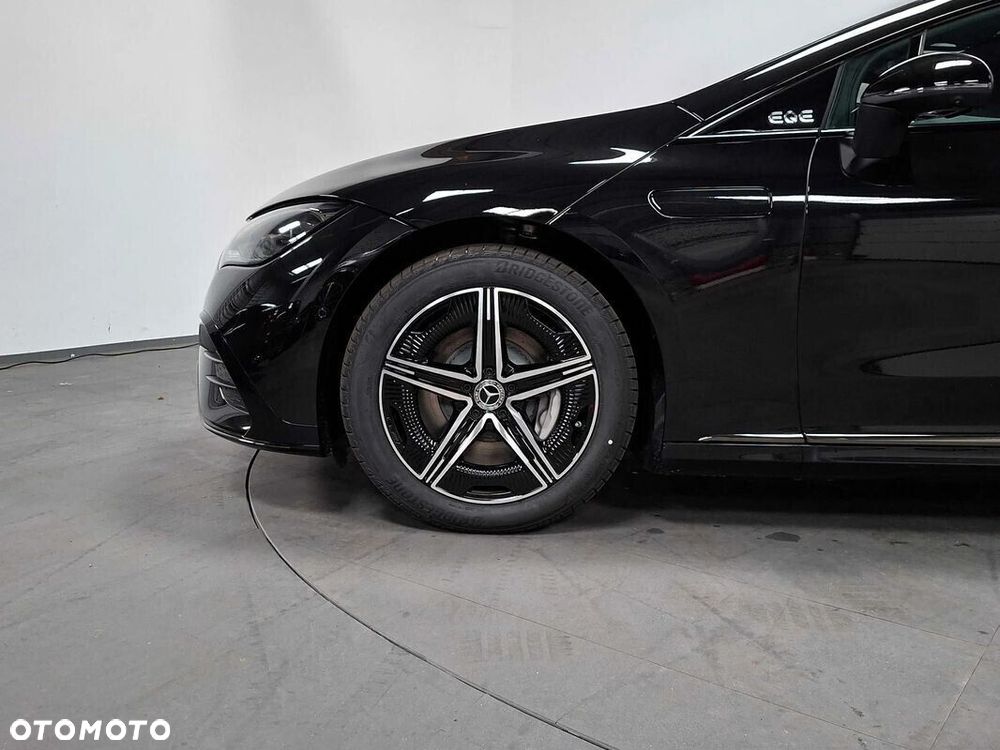 Mercedes-Benz EQE - 10
