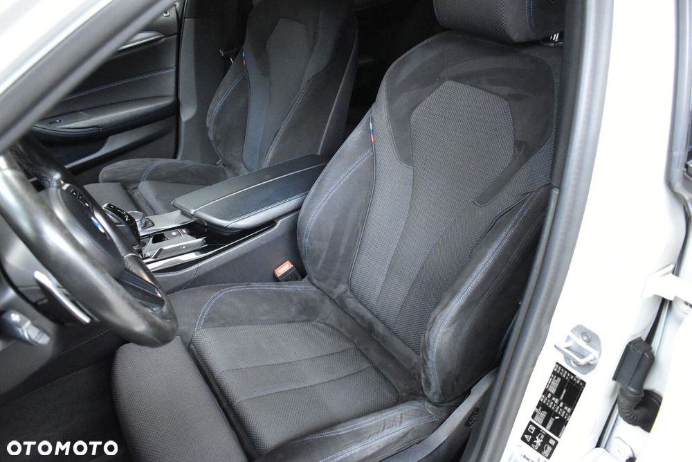 BMW Seria 5 520d xDrive M Sport sport - 10