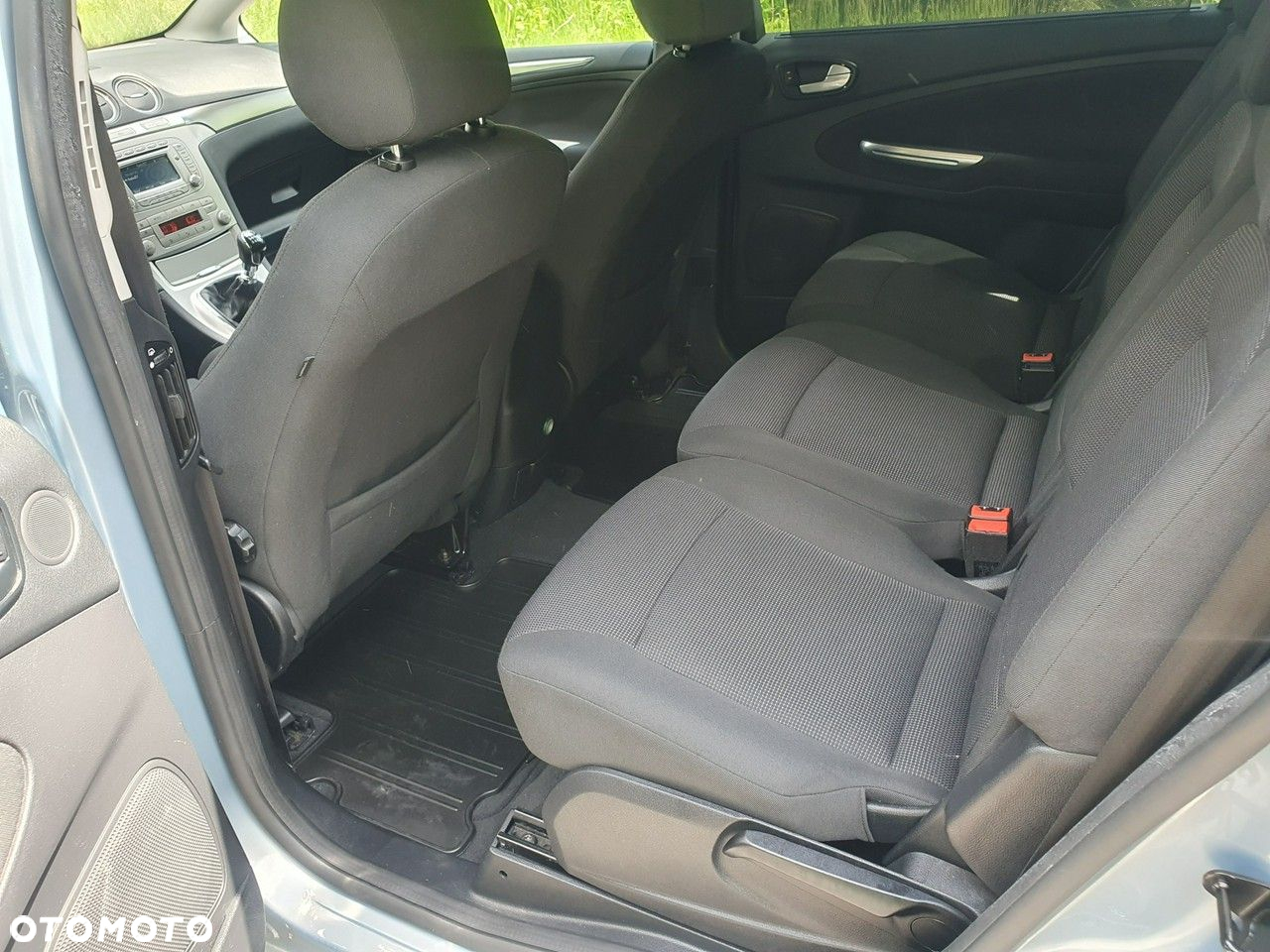 Ford S-Max - 12