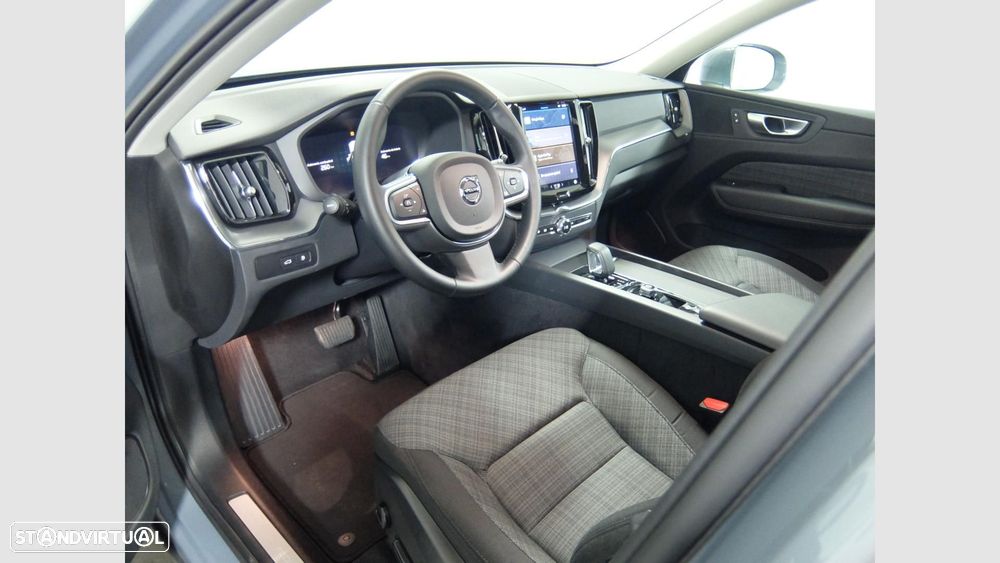 Volvo XC 60 2.0 T6 PHEV Core AWD - 16