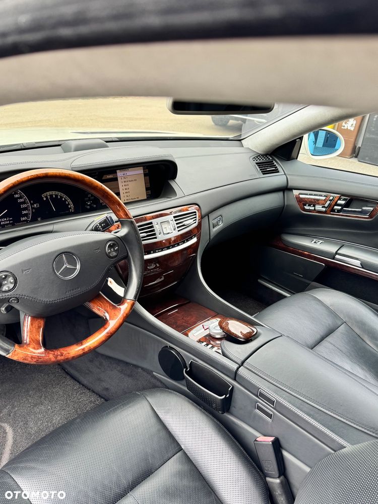 Mercedes-Benz CL 500 7G-TRONIC - 28