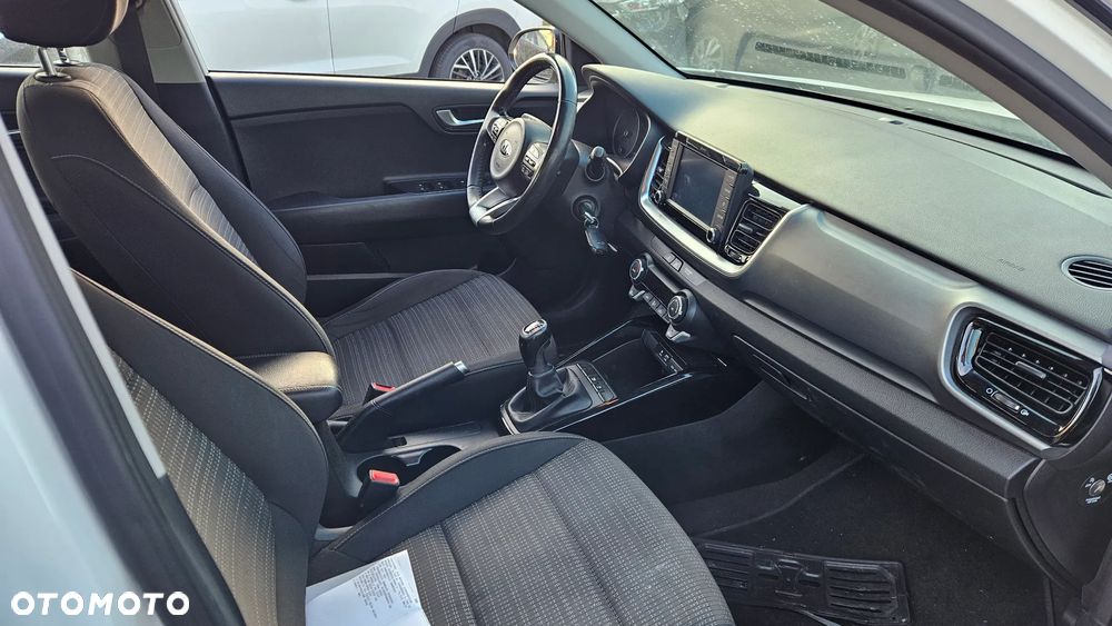 Kia Stonic 1.0 T-GDI 120 Vision - 16