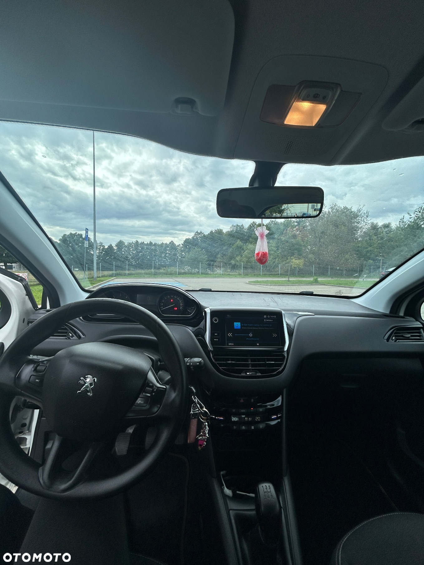 Peugeot 208 - 4