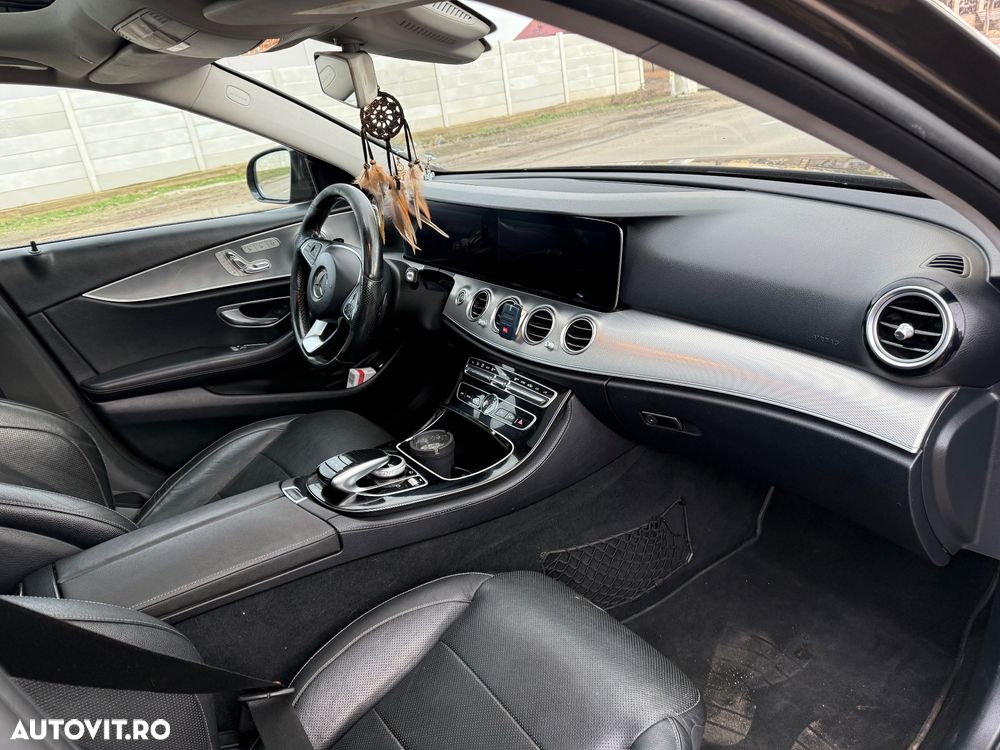 Mercedes-Benz E 220 d 4MATIC Aut. - 3