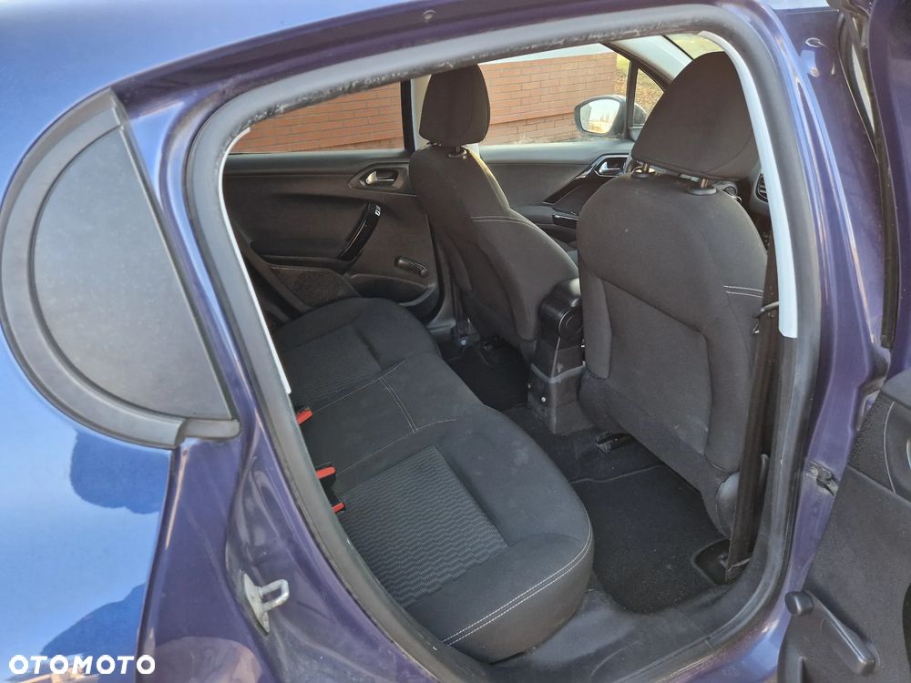 Peugeot 208 Blue-HDi 100 Stop&Start Style - 10