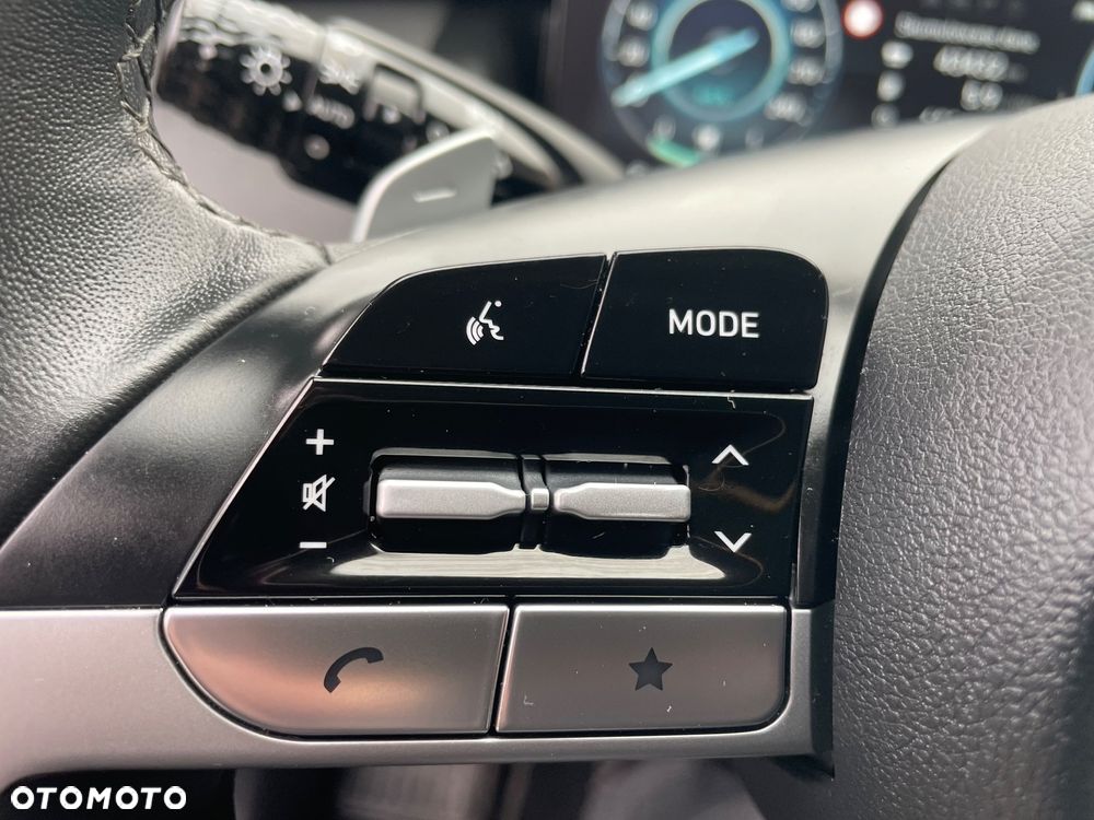 Hyundai Tucson 1.6 CRDi 48V-Hybrid 2WD DCT Select - 24