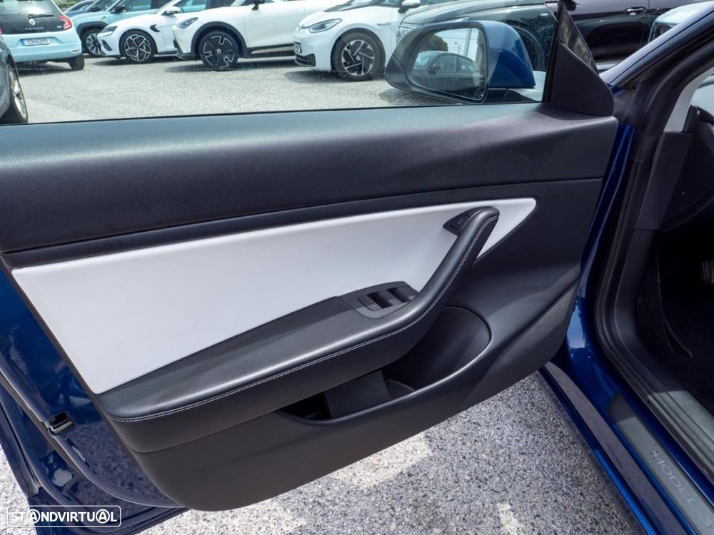 Tesla Model 3 Long-Range Dual Motor AWD - 21