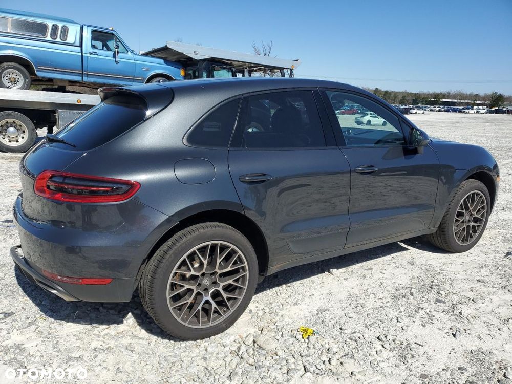 Porsche Macan - 4