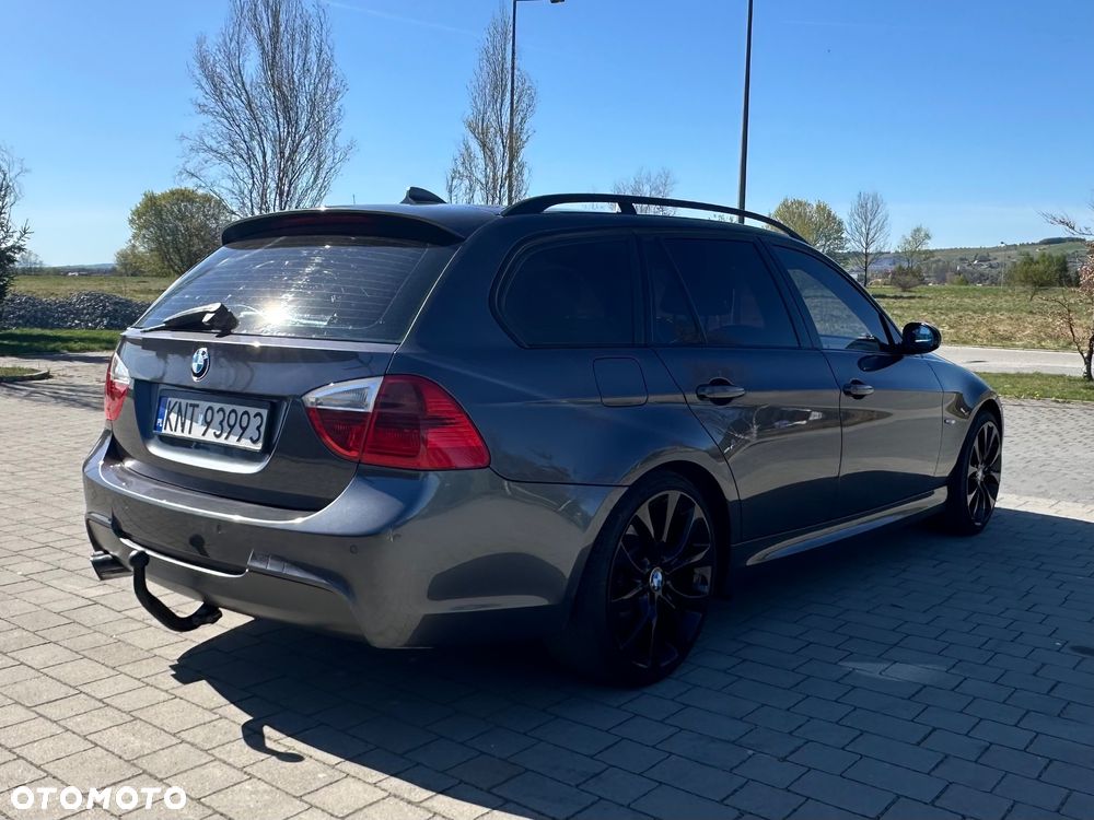 BMW Seria 3 325xi - 35