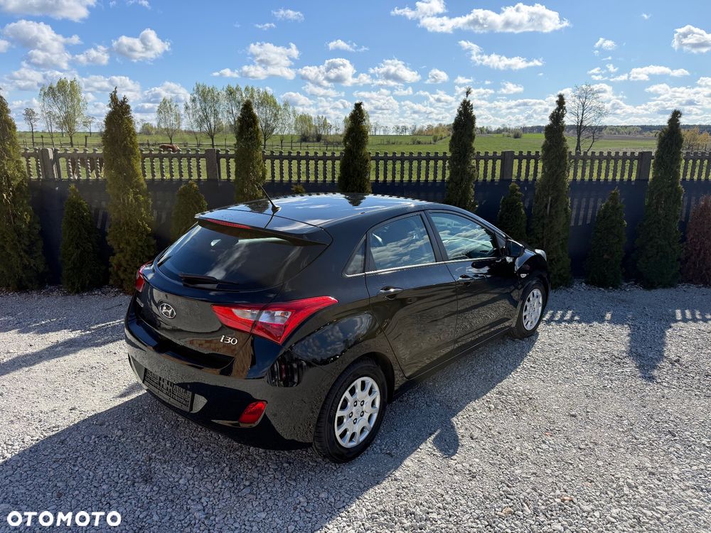 Hyundai i30 1.6 CRDI Trend - 10