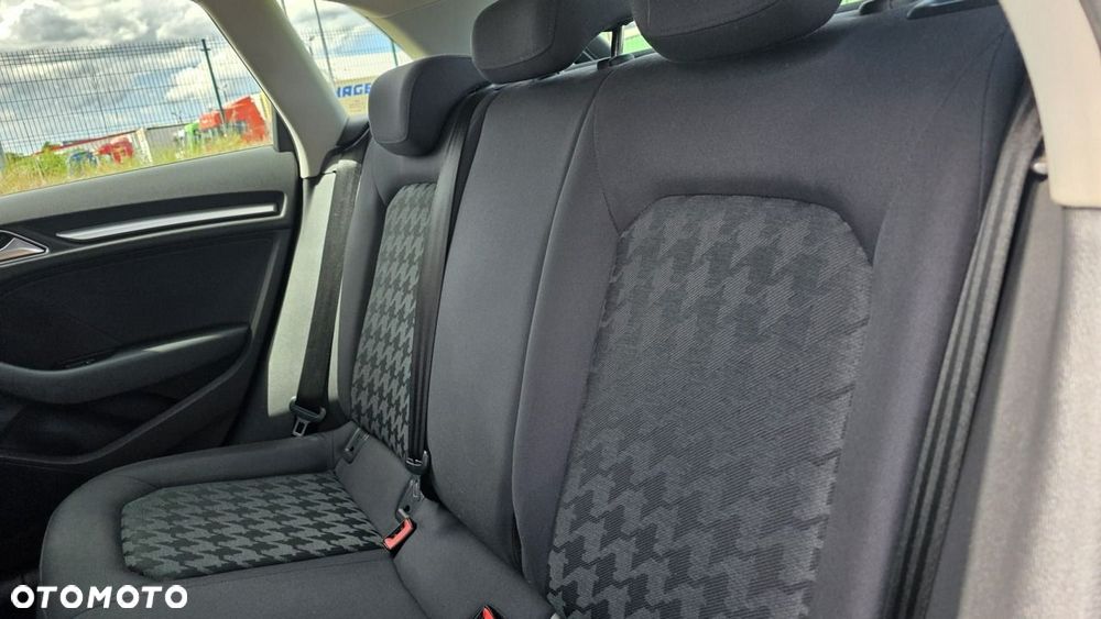 Audi A3 Sportback - 18