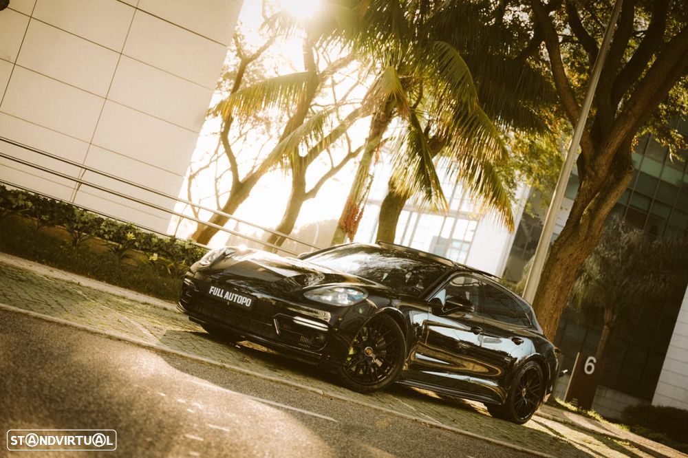 Porsche Panamera Sport Turismo 4S E-Hybrid - 8