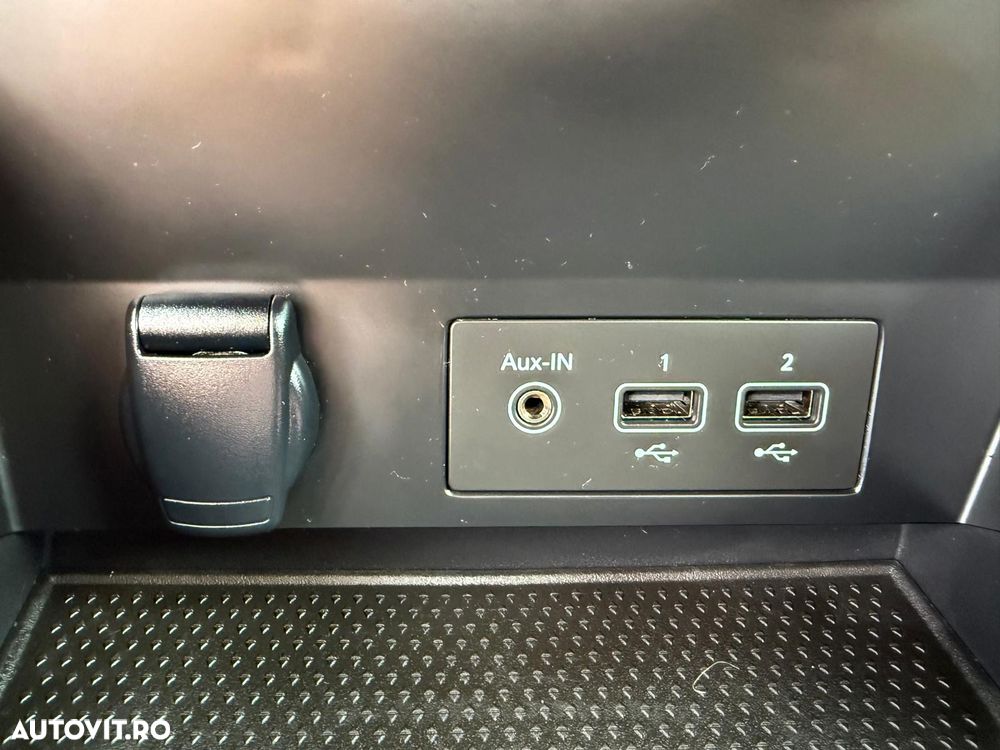 Renault Captur TCe 130 EDC GPF INTENS - 17
