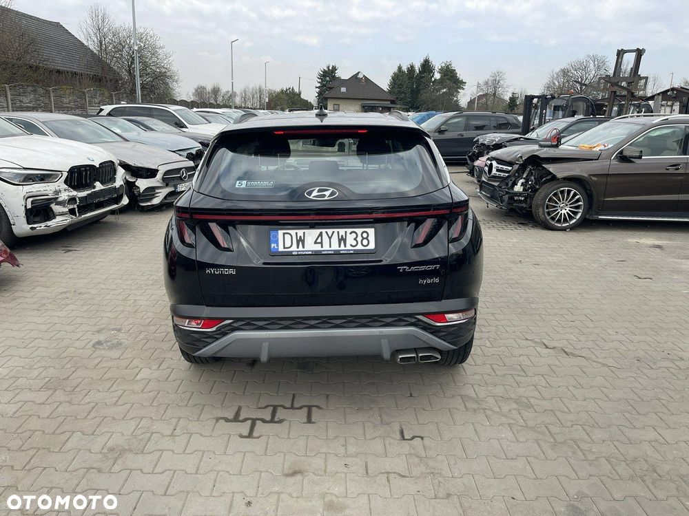 Hyundai Tucson 1.6 T-GDi HEV Modern 2WD - 3