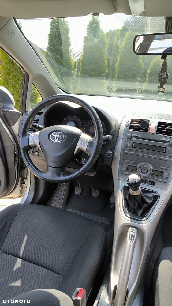 Toyota Auris 1.6 VVT-i Premium - 32