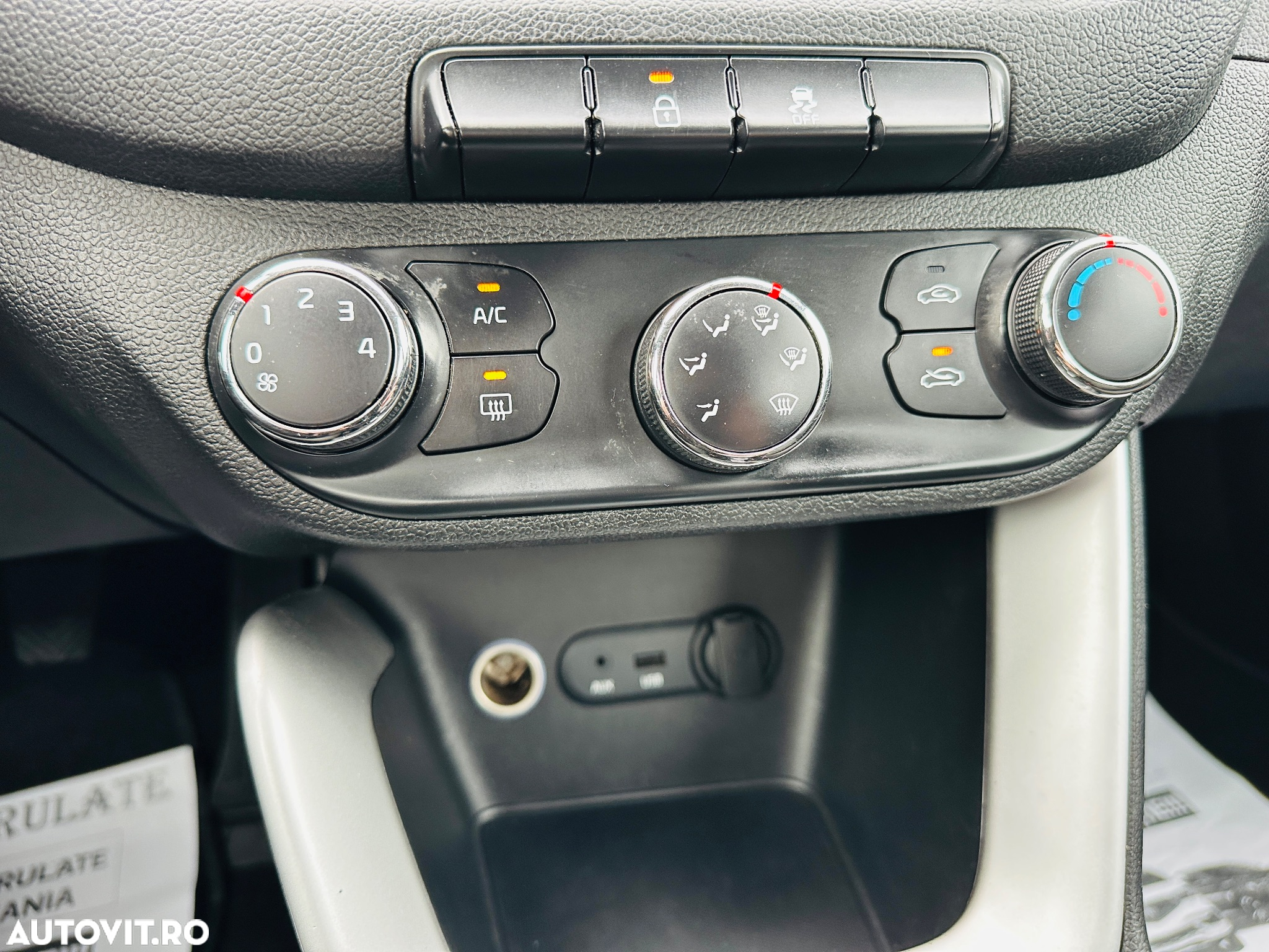 Kia Ceed 1.4 CRDi 90 SW Vision - 22