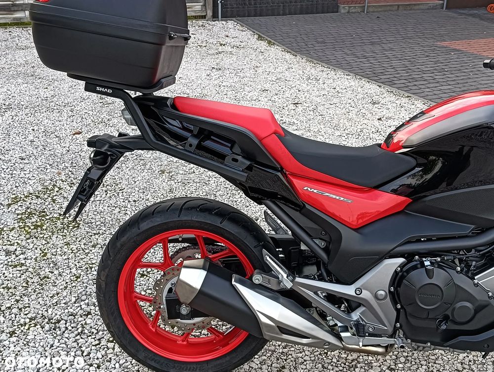 Honda NC - 17