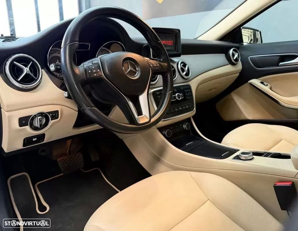 Mercedes-Benz GLA 200 (CDI) d 7G-DCT Urban - 23