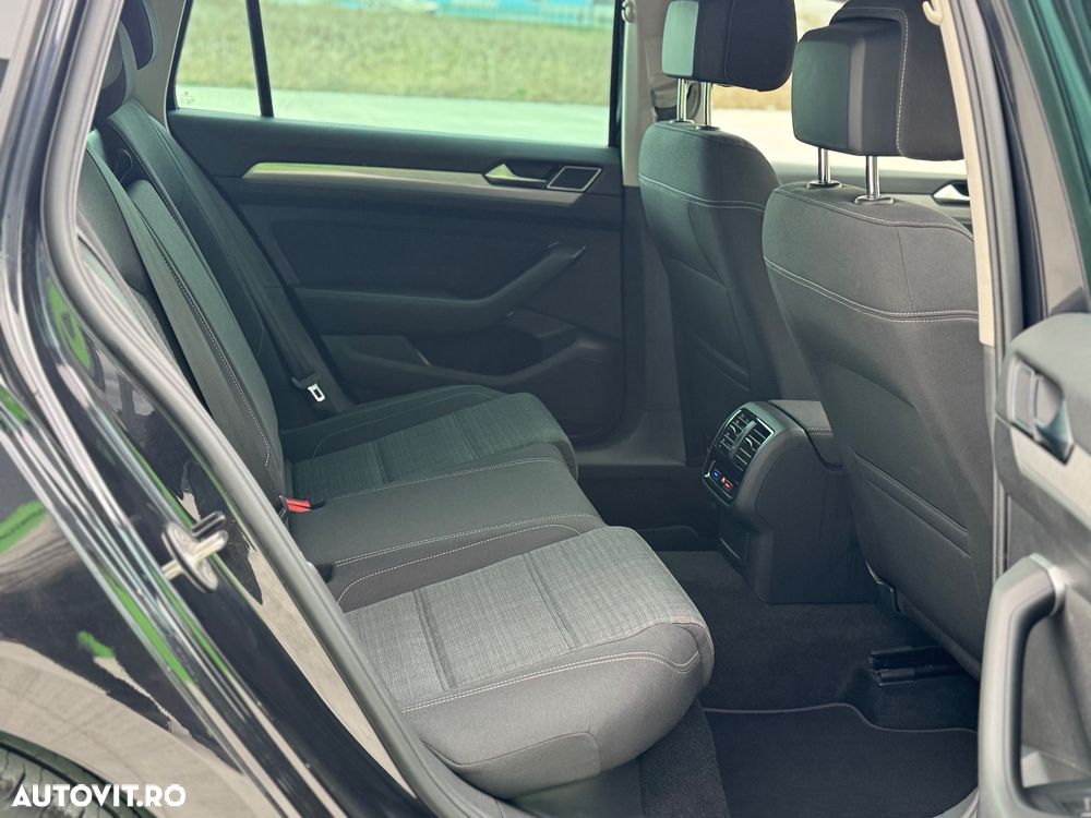 Volkswagen Passat 2.0 TDI SCR DSG Business - 21