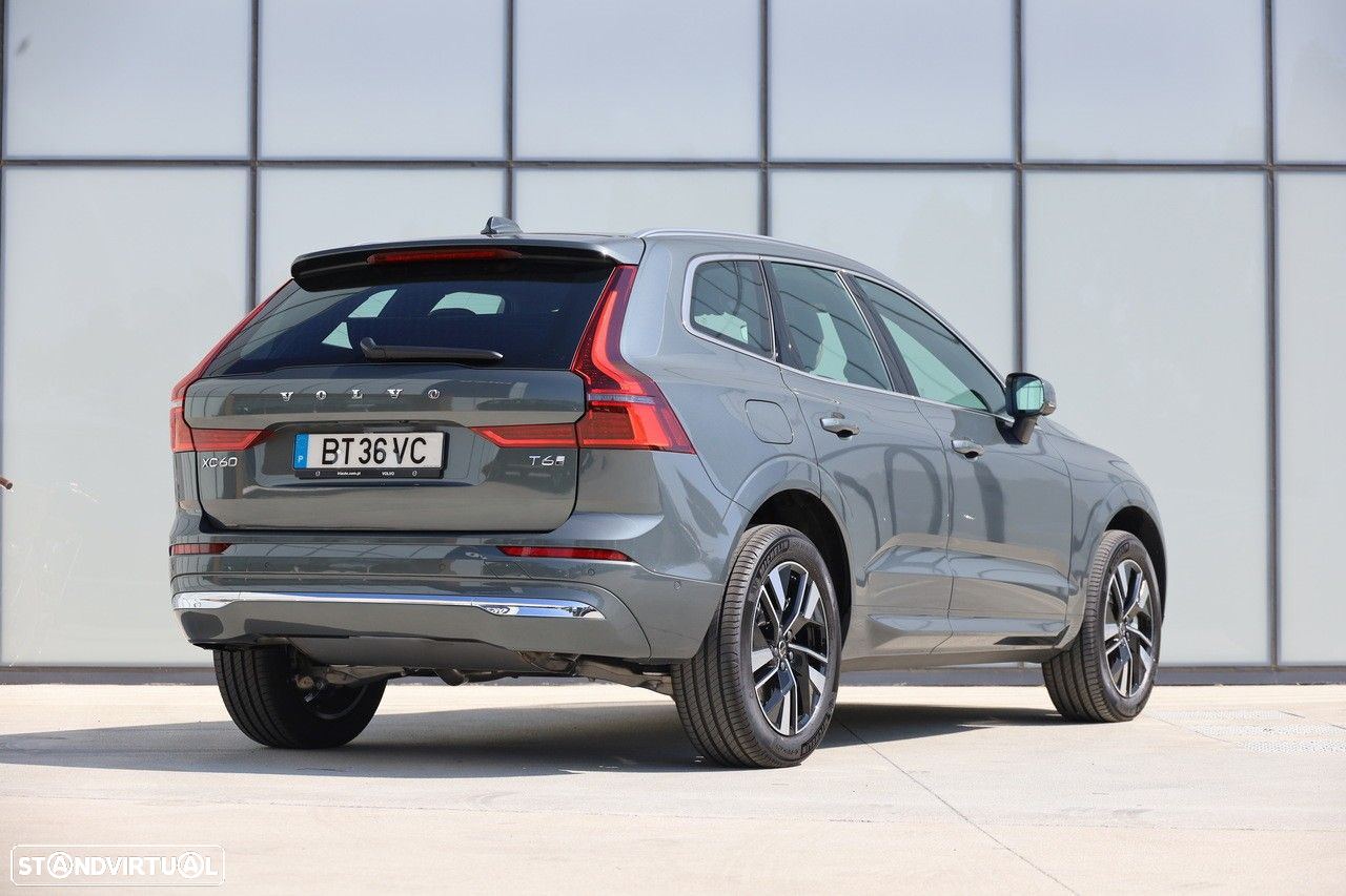 Volvo XC 60 2.0 T6 PHEV Plus Bright AWD - 28