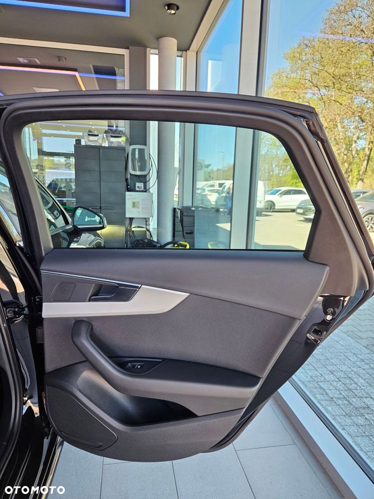 Audi A4 Limousine - 34