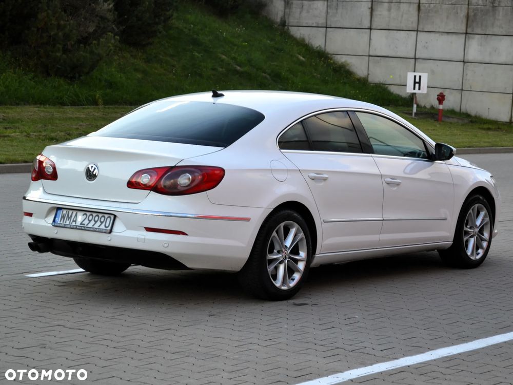 Volkswagen Passat CC 2.0 TDI DSG Exclusive - 2