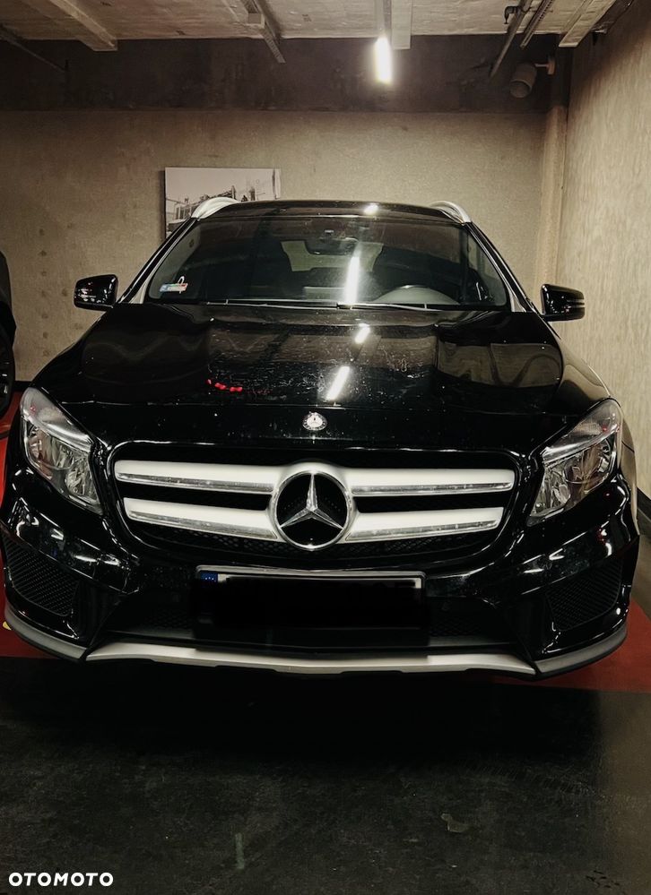 Mercedes-Benz GLA 250 4-Matic AMG Line - 14
