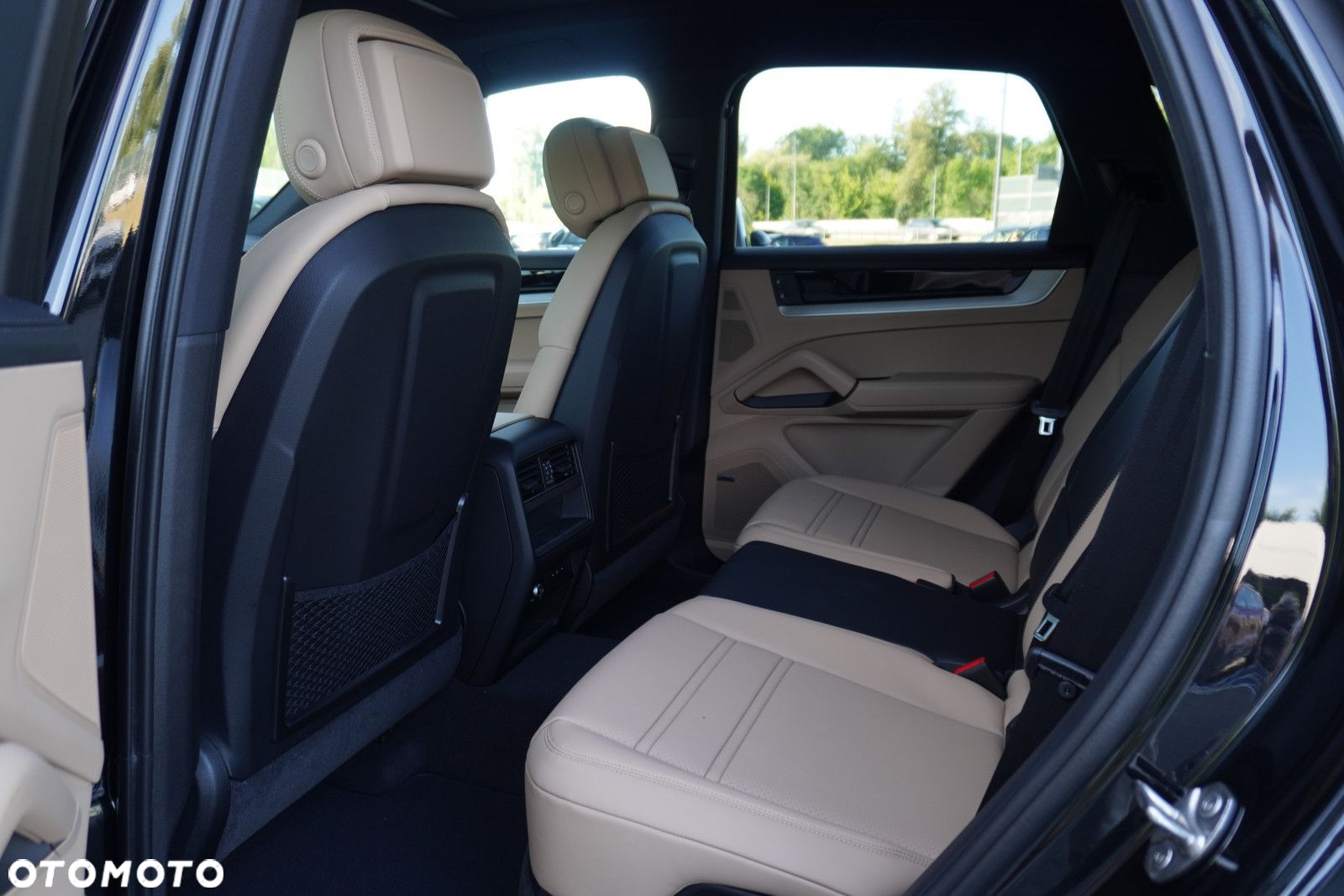 Porsche Cayenne - 11