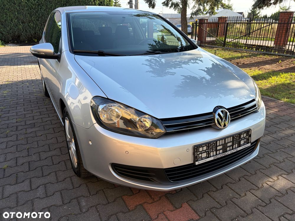 Volkswagen Golf 2010 photo 2
