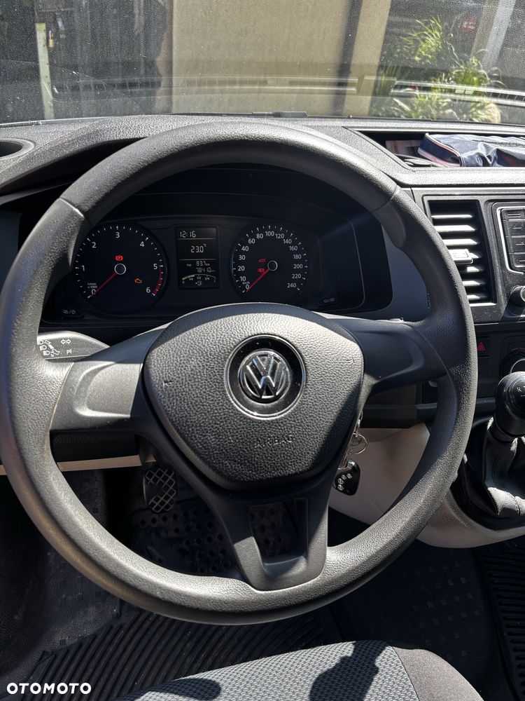 Volkswagen Transporter - 4