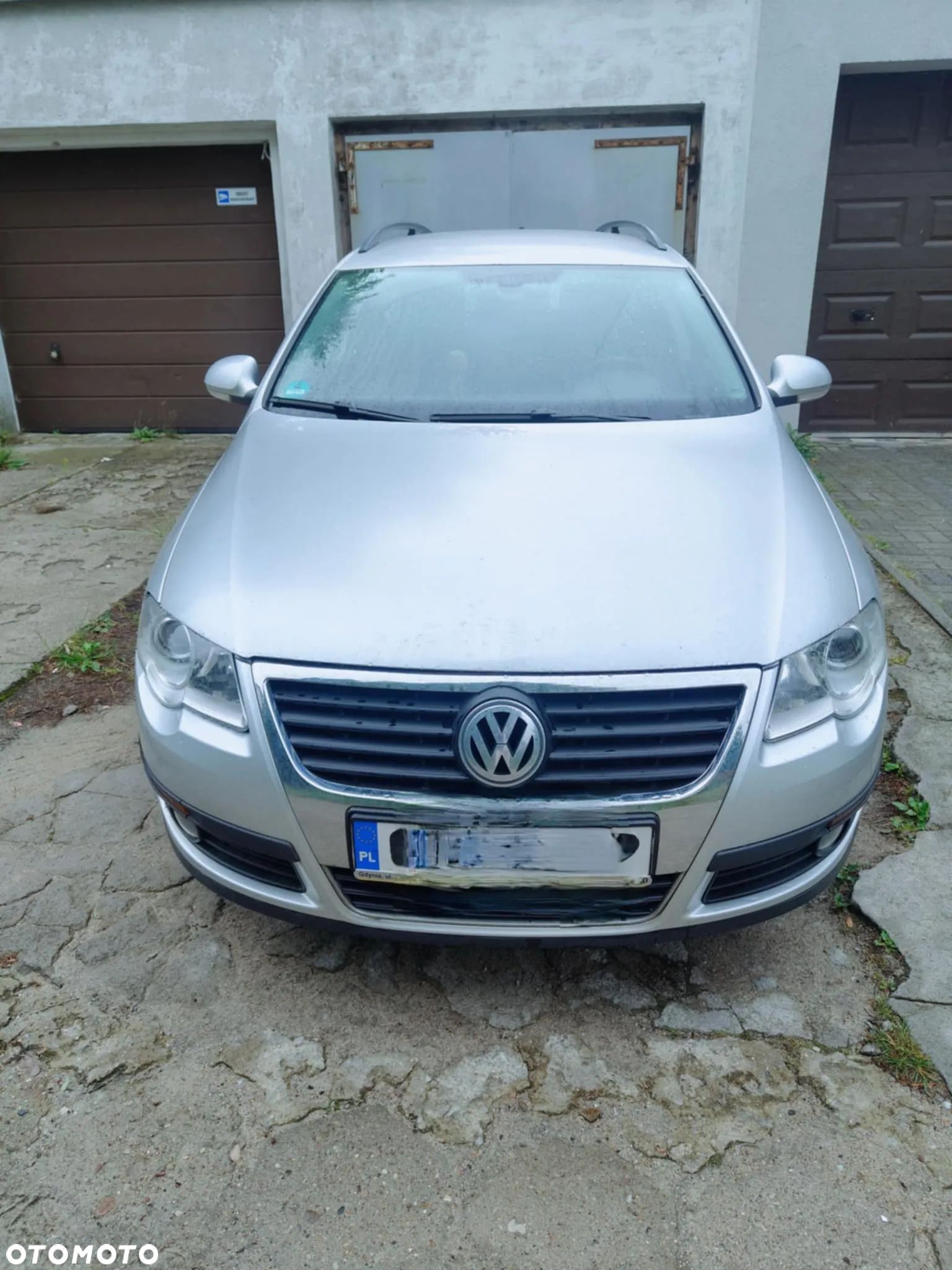 Volkswagen Passat - 1