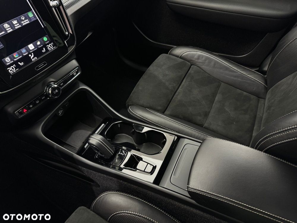 Volvo XC 40 T4 R-Design - 26