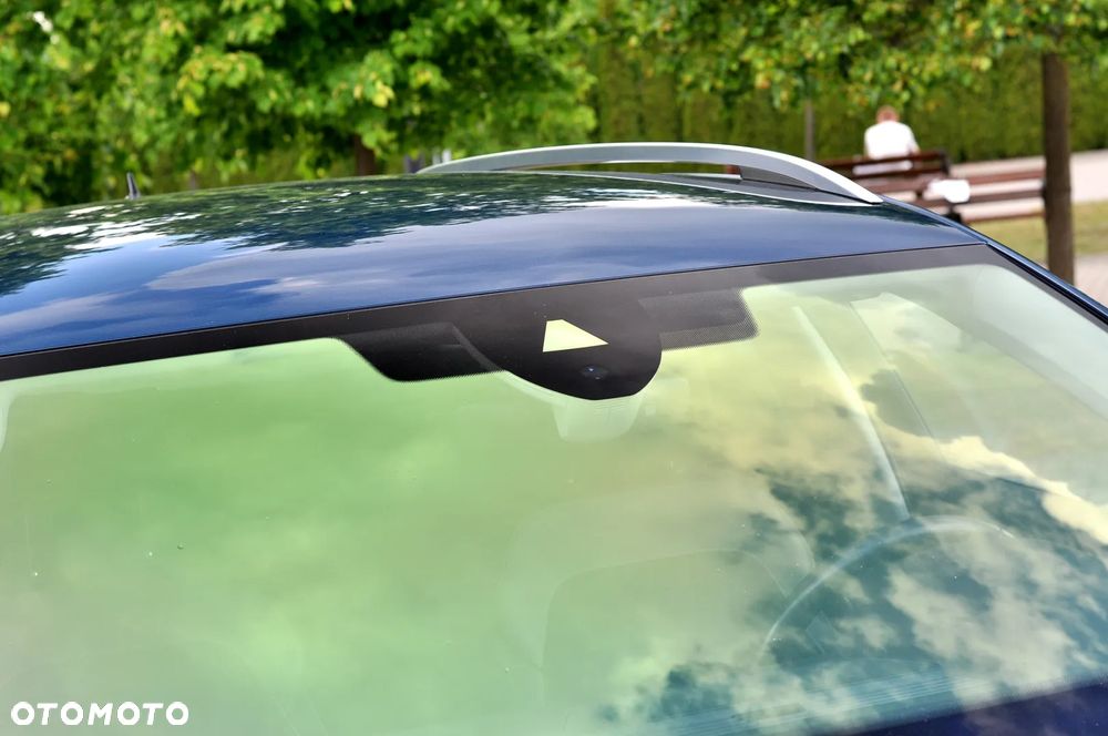 Skoda Superb 2.0 TDI DSG Premium Edition - 6