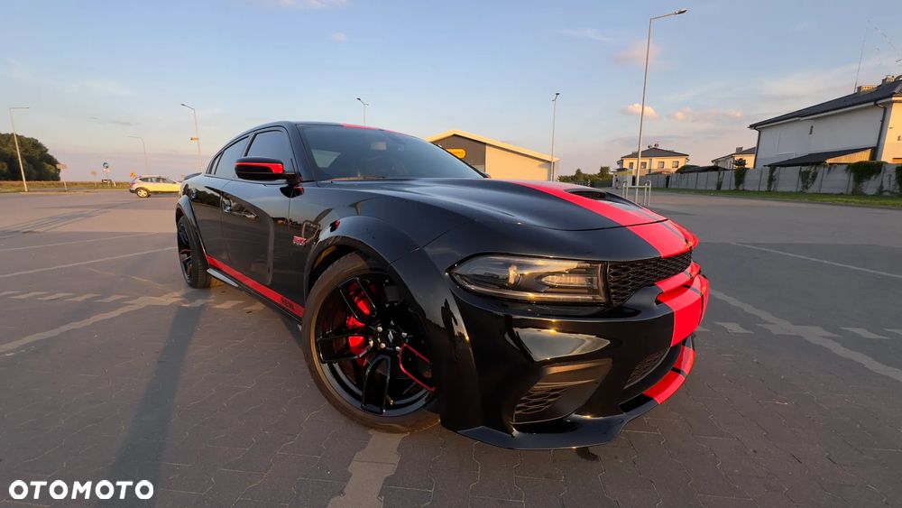 Dodge Charger 6.4 Scat Pack Widebody - 3