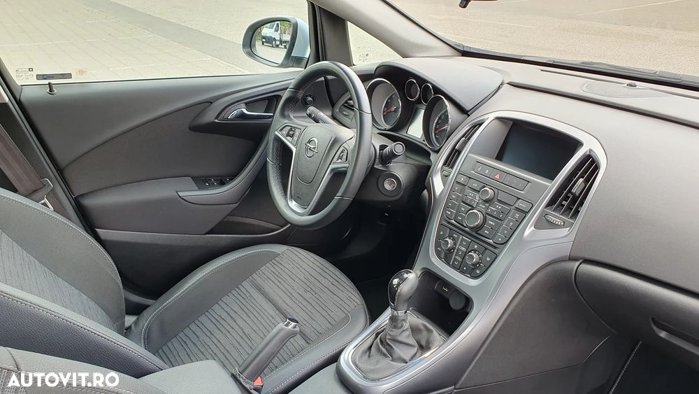 Opel Astra 1.6 TWINPORT ECOTEC Essentia - 5