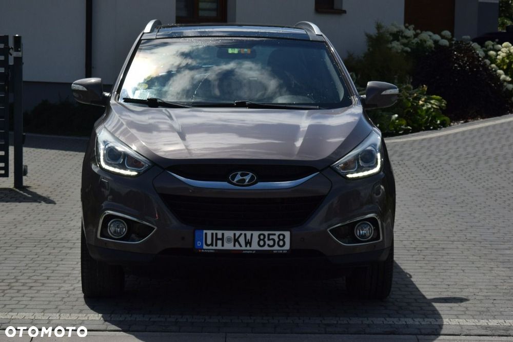 Hyundai ix35 2.0 CRDi 4WD Fifa World Cup Gold Edition - 2