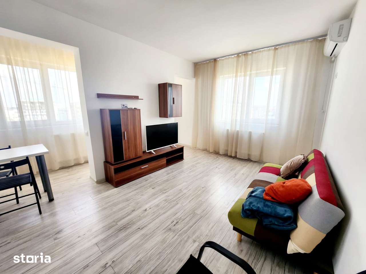 Apartament - Str.Rezervelor - Centrala Proprie - Militari Residence — fotografia 3