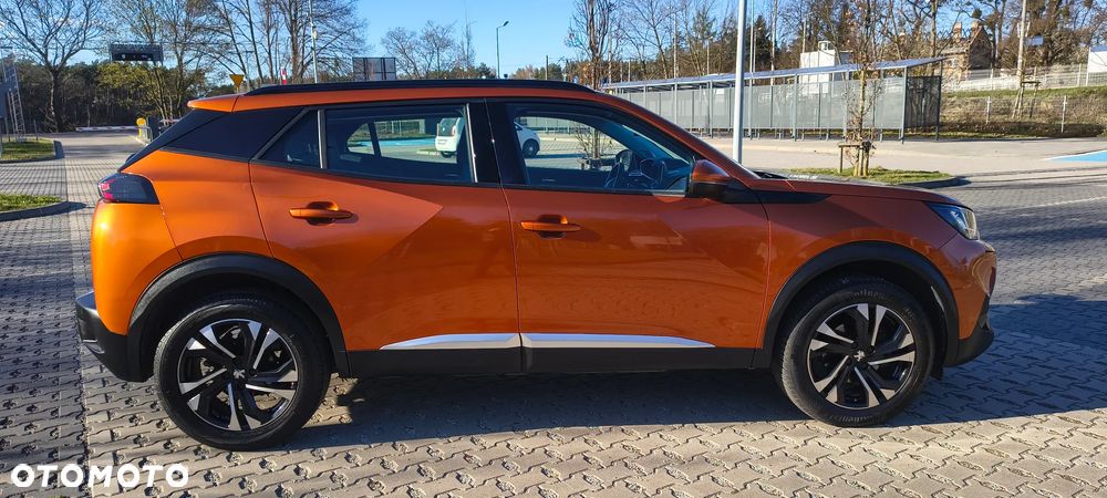 Peugeot 2008 1.2 Pure Tech GPF Allure S&S EAT6 - 3