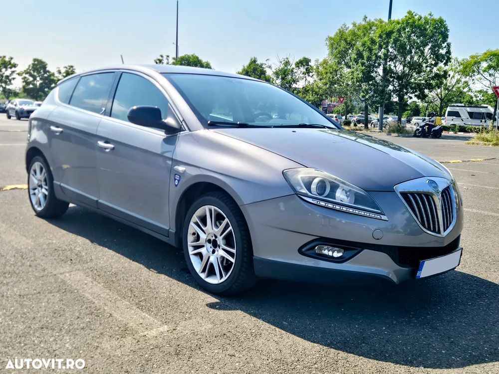 Lancia Delta 1.4 Tjet Platino - 1